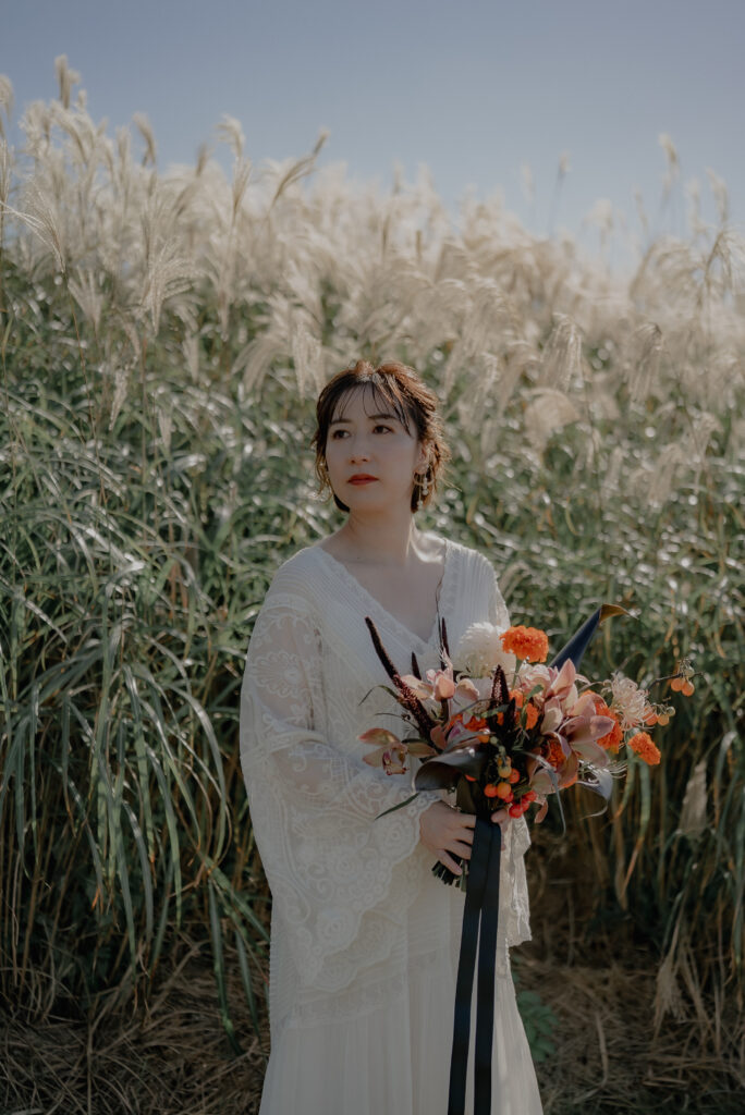結婚式の前撮り、ブーケはいる？いらない？理想のブーケを手に